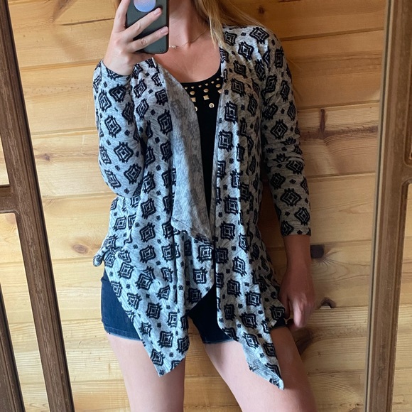 La Hearts Sweaters - Open front Southwest cardigan and jacket sweater